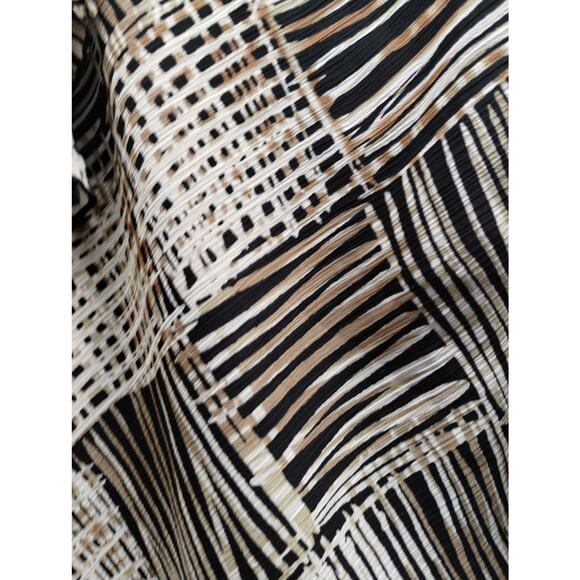 Maggie Barnes Womens Plus Size 4X (30/32) Brown Geo Abstract Lined V-Neck Blouse - Picture 2 of 6